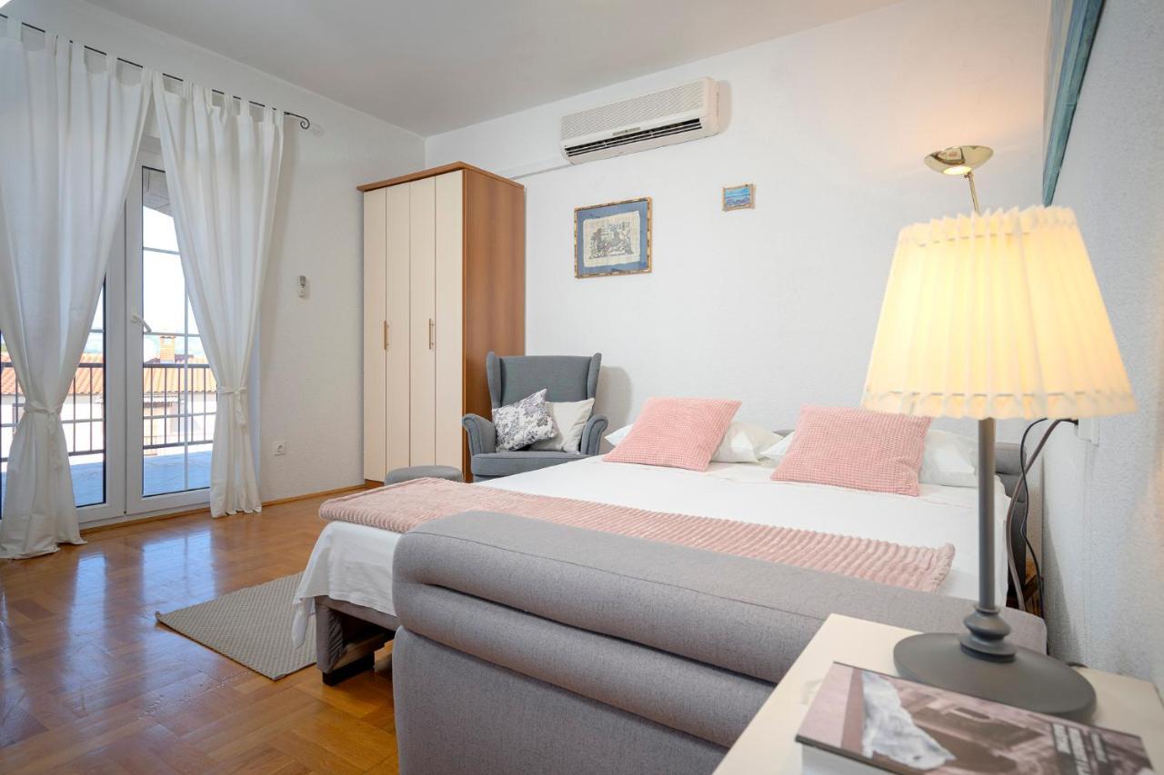 Apartment Nela Kalina Jelsa (Hvar) Exterior foto